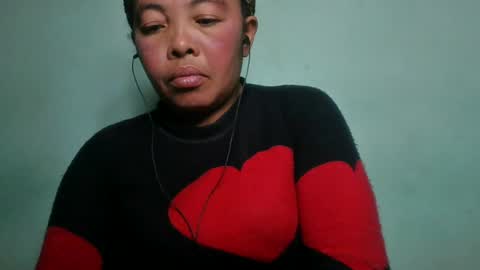 Snapshot of alypierette chatting on June 26, 7:29 pm alypierette online show from June 26, 7:29 pm