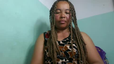 Snapshot of alypierette chatting on July 23, 8:07 pm alypierette online show from July 23, 8:07 pm