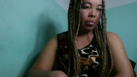 Snapshot of alypierette chatting on July 24, 8:12 am alypierette online show from July 24, 8:12 am
