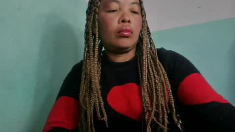 Snapshot of alypierette chatting on July 25, 5:27 am alypierette online show from July 25, 5:27 am