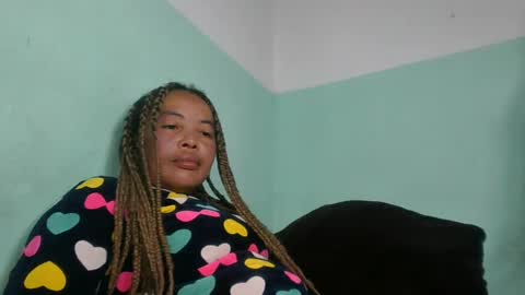 Snapshot of alypierette chatting on July 28, 6:20 pm alypierette online show from July 28, 6:20 pm
