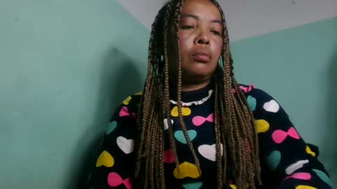 Snapshot of alypierette chatting on July 28, 7:39 pm alypierette online show from July 28, 7:39 pm
