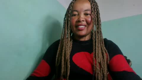 Snapshot of alypierette chatting on July 30, 5:39 am alypierette online show from July 30, 5:39 am