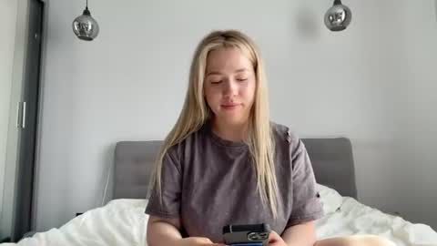 Snapshot of alyrasun chatting on July 28, 12:48 pm Al online show from July 28, 12:48 pm