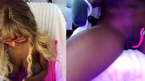 Snapshot of alys_at_college chatting on November 11, 7:03 pm Sweet Alys online show from November 11, 7:03 pm