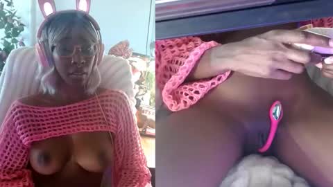 Snapshot of alys_at_college chatting on June 3, 2:33 pm Sweet Alys online show from June 3, 2:33 pm