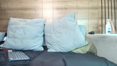 Snapshot of alys_molly chatting on June 4, 11:05 am sopie online show from June 4, 11:05 am