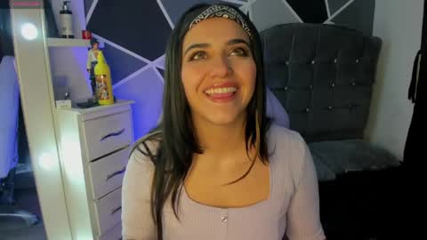 Snapshot of alysa_magic chatting on June 4, 5:30 pm alysa magic online show from June 4, 5:30 pm