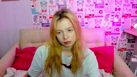 Alysa   7GMT  online show from December 5, 6:59 pm