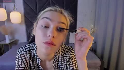 Alysia online show from September 11, 5:29 am