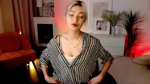 Alysia online show from September 30, 2:11 pm