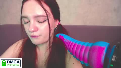 Alyssa online show from November 12, 8:26 am