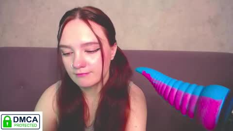 Alyssa online show from December 2, 4:18 am