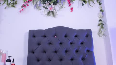 alyssa_joness online show from February 20, 7:01 am