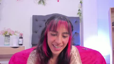 alyssa_joness online show from March 4, 9:51 am