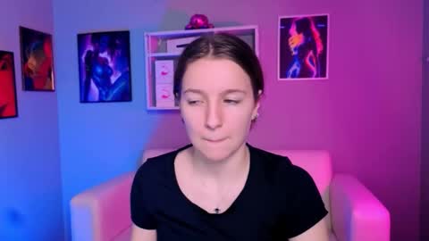 Snapshot of alyssamoan chatting on November 30, 11:47 am alyssamoan online show from November 30, 11:47 am