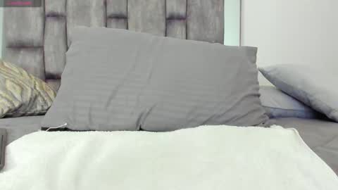 Snapshot of alyssia_oceann chatting on May 7, 1:27 pm alyssia online show from May 7, 1:27 pm