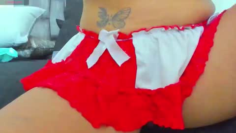 Snapshot of alyssia_oceann chatting on May 14, 1:07 pm alyssia online show from May 14, 1:07 pm