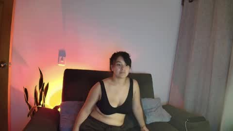 alyssia wolds online show from June 9, 1:17 am