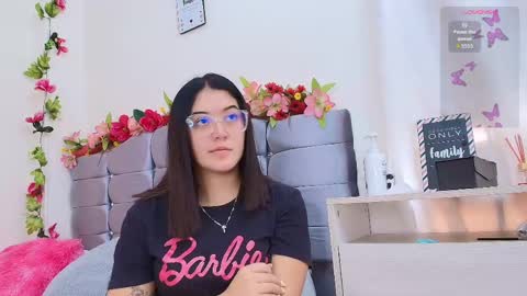 Snapshot of amabella_w chatting on May 22, 6:02 pm Isabella online show from May 22, 6:02 pm