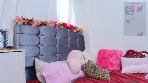 Snapshot of amabella_w chatting on June 13, 9:24 pm Isabella online show from June 13, 9:24 pm