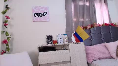 Snapshot of amabella_w chatting on July 3, 6:25 pm Isabella online show from July 3, 6:25 pm