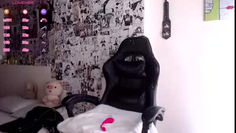 Snapshot of amad696 chatting on June 11, 1:53 pm Amad Passer x guests Independent model online show from June 11, 1:53 pm