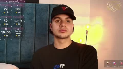 Snapshot of amadeo_wild chatting on January 10, 12:26 pm Amadeo Wild online show from January 10, 12:26 pm