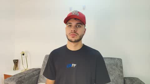 Snapshot of amadeo_wild chatting on September 23, 4:21 pm Amadeo Wild online show from September 23, 4:21 pm