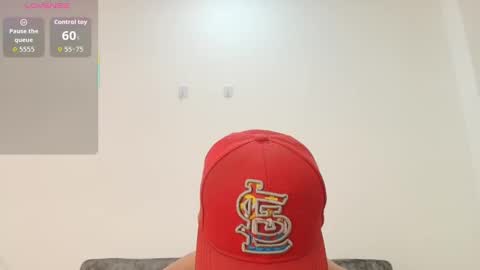 Snapshot of amadeo_wild chatting on October 4, 11:03 pm Amadeo Wild online show from October 4, 11:03 pm