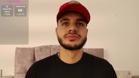 Snapshot of amadeo_wild chatting on November 9, 7:56 pm Amadeo Wild online show from November 9, 7:56 pm