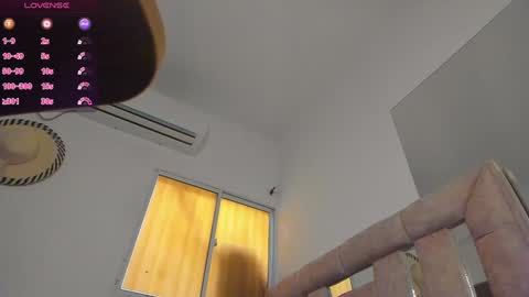 Amaia Mendoza online show from December 13, 8:37 pm