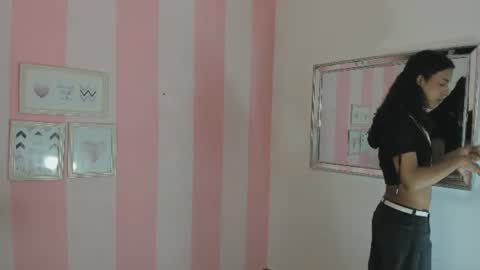 Snapshot of amaia_monroe chatting on June 14, 2:57 am amaia_monroe online show from June 14, 2:57 am