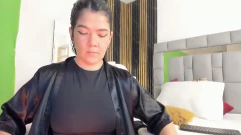 Snapshot of amaiarojas7 chatting on June 22, 7:00 pm Amaia online show from June 22, 7:00 pm