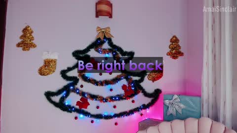 Snapshot of amaisinclair chatting on December 11, 9:09 am Amai  Sinclair  online show from December 11, 9:09 am