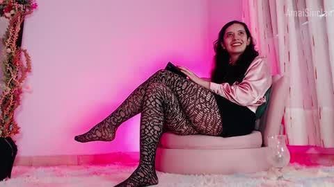 Snapshot of amaisinclair chatting on January 10, 12:15 pm Amai  Sinclair  online show from January 10, 12:15 pm