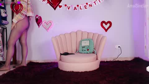 Snapshot of amaisinclair chatting on February 9, 6:01 am Amai  Sinclair  online show from February 9, 6:01 am