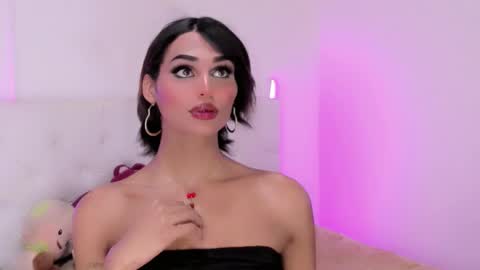 amal_baddel_ online show from October 26, 2:34 pm