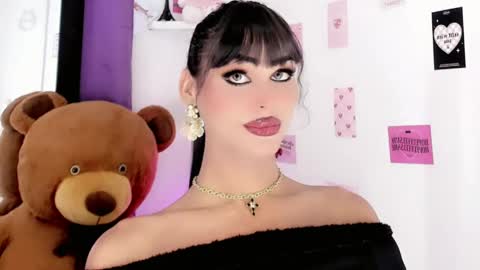 Snapshot of amal_baddel_ chatting on May 8, 7:46 am amal_baddel_ online show from May 8, 7:46 am