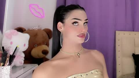 Snapshot of amal_baddel_ chatting on May 15, 11:12 pm amal_baddel_ online show from May 15, 11:12 pm