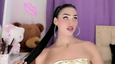 Snapshot of amal_baddel_ chatting on May 15, 11:23 pm amal_baddel_ online show from May 15, 11:23 pm