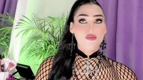 Snapshot of amal_baddel_ chatting on June 3, 4:26 am amal_baddel_ online show from June 3, 4:26 am