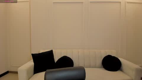 Snapshot of amalia_cruss chatting on July 9, 9:19 pm Amalia cruss online show from July 9, 9:19 pm