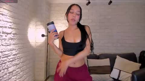 Snapshot of amalia_cruss chatting on July 28, 8:23 pm Amalia cruss online show from July 28, 8:23 pm