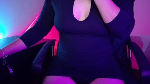 Snapshot of amalia_rosse_ chatting on June 13, 12:30 am Amalia Im Back See you soon this January 7 at 10 pm Colombia time online show from June 13, 12:30 am