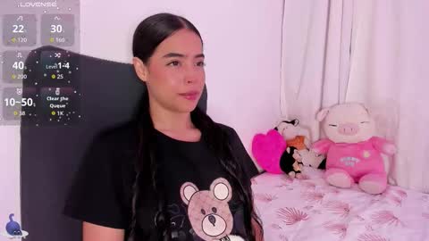 Amalia    real MIA  online show from October 23, 4:45 am