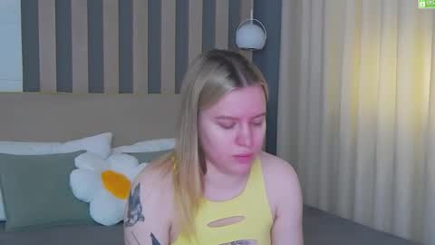 Amalia online show from May 19, 1:17 pm