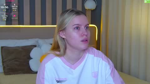 Amalia online show from June 15, 1:13 pm