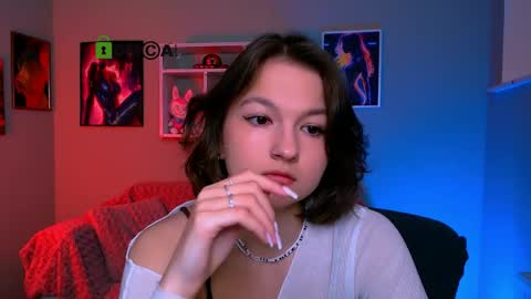 Snapshot of amalialowell chatting on June 2, 9:00 am Amalia online show from June 2, 9:00 am