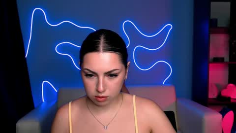 Snapshot of amalialowell chatting on June 7, 7:28 pm Amalia online show from June 7, 7:28 pm